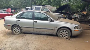 Volvo S40 2010 Off white