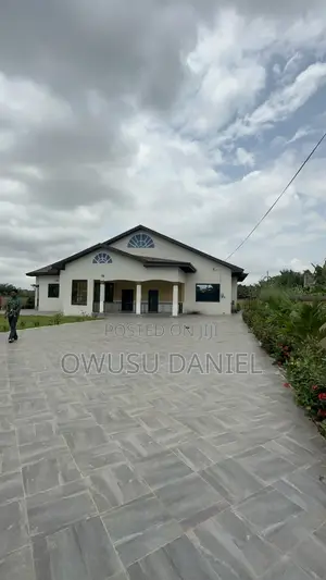 4bdrm House in Apemso Newsite,Tech, Kumasi Metropolitan for sale