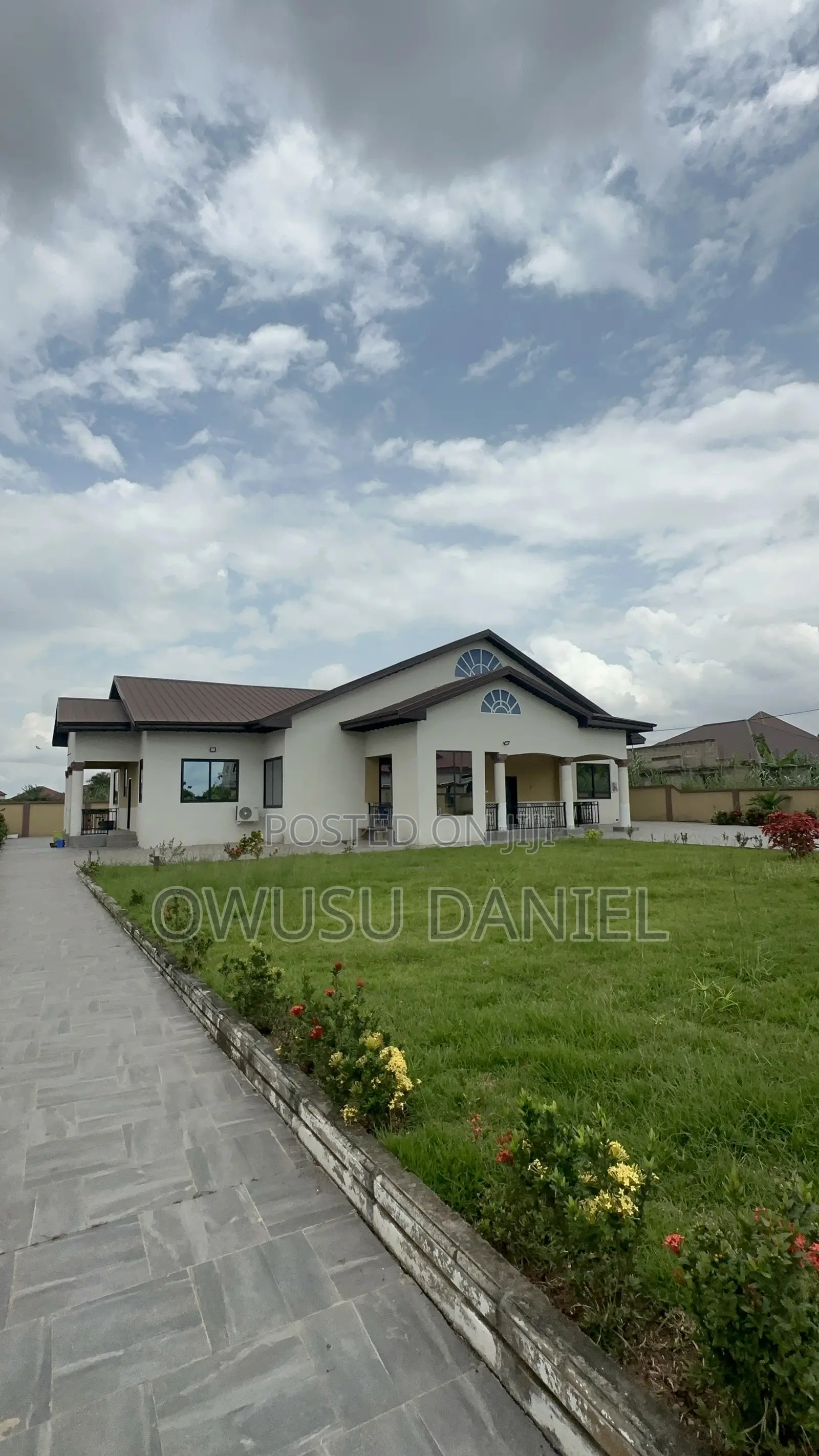 4bdrm House in Apemso Newsite,Tech, Kumasi Metropolitan for sale