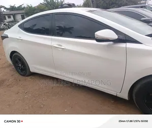 Hyundai Elantra 2014 White
