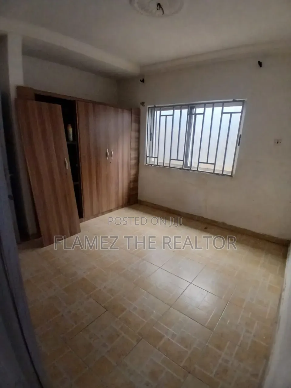 5bdrm House in Acp, Kwabenya for rent