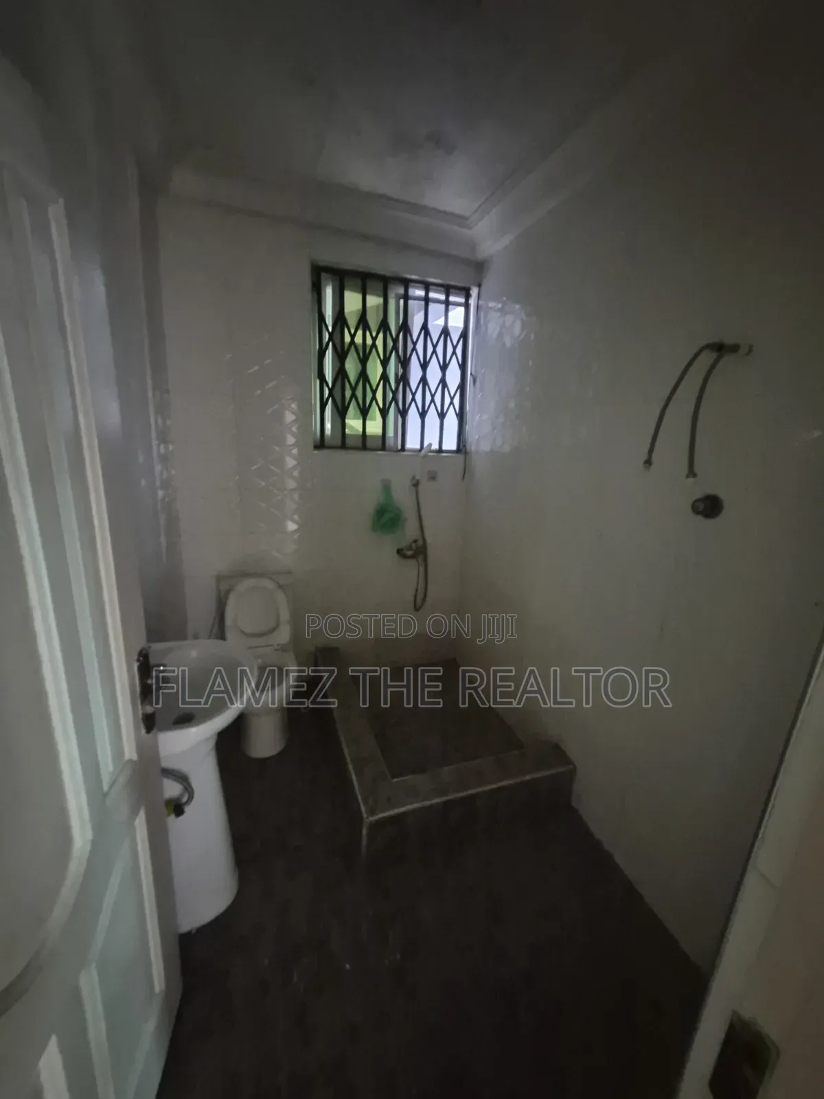 2bdrm Apartment in Satellite, Amasaman for rent