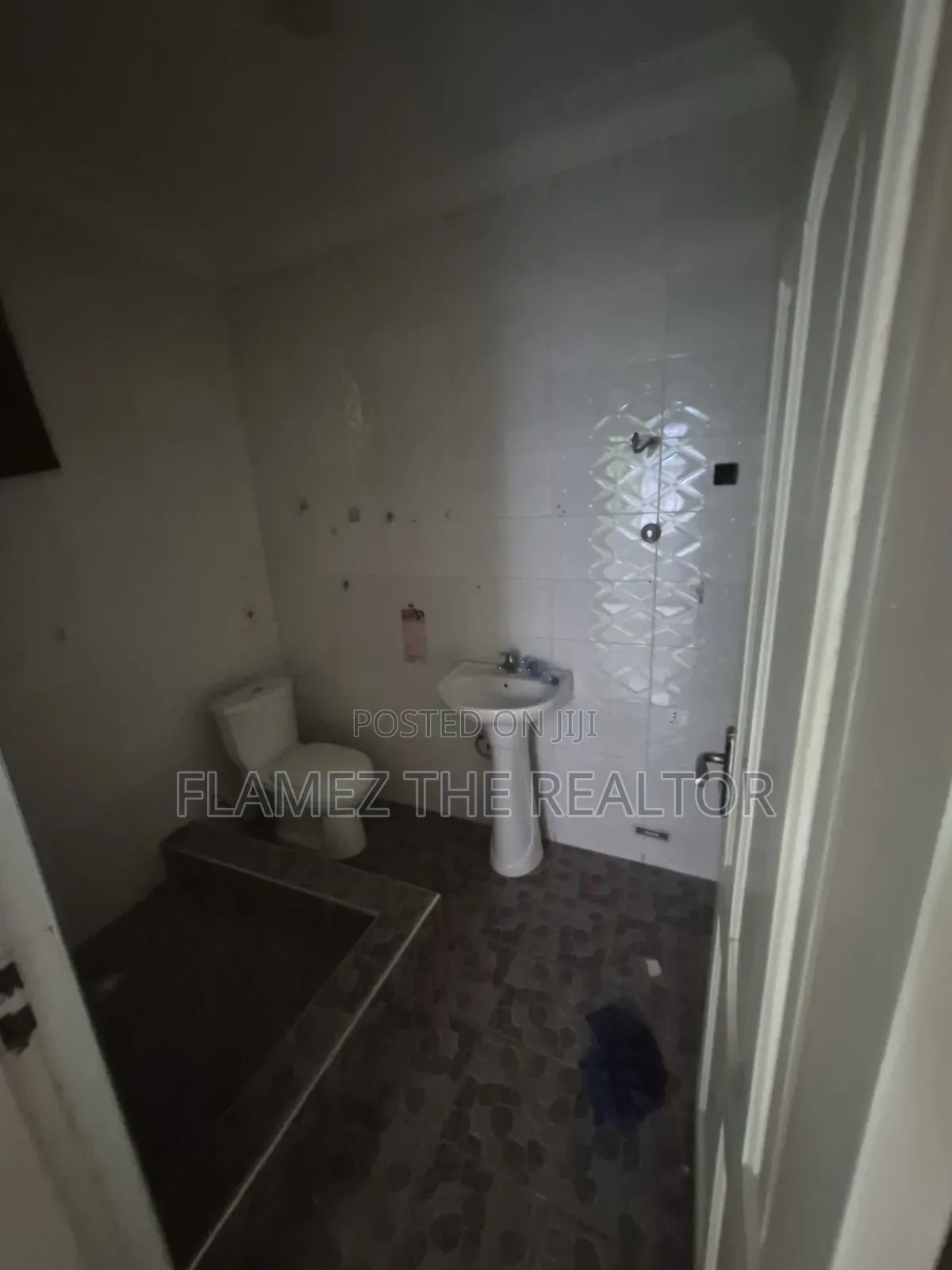 2bdrm Apartment in Satellite, Amasaman for rent
