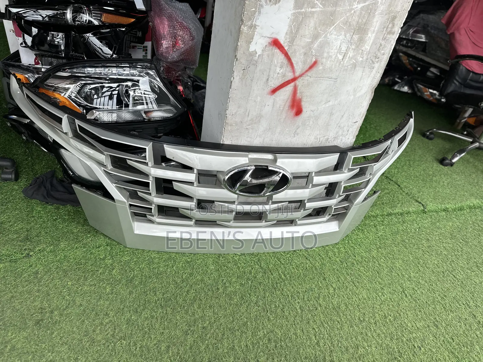 2025 Santa Cruze Front Grille