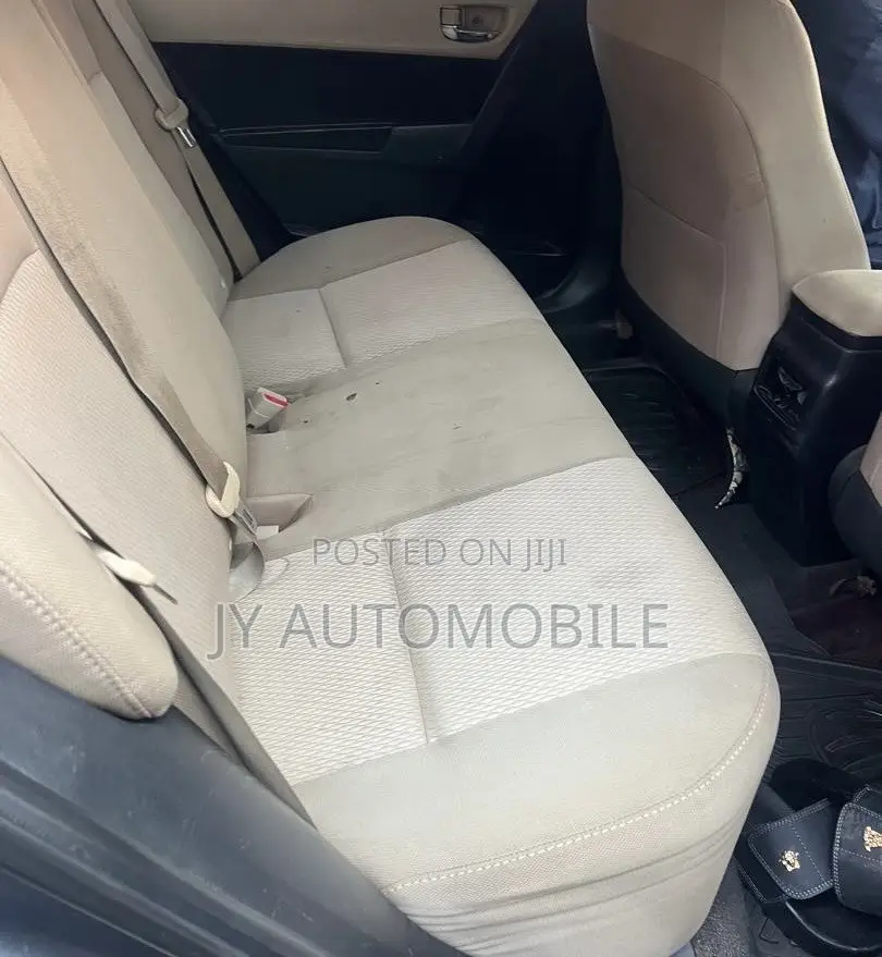 Toyota Corolla 2015 Gray