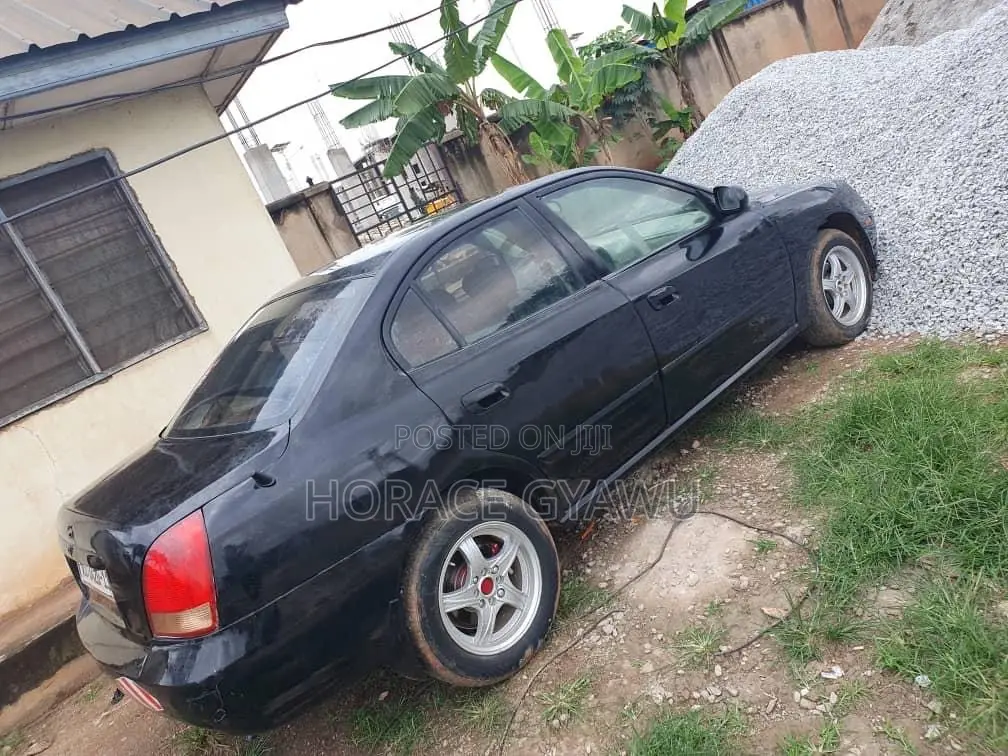 Hyundai Elantra 2001 Black