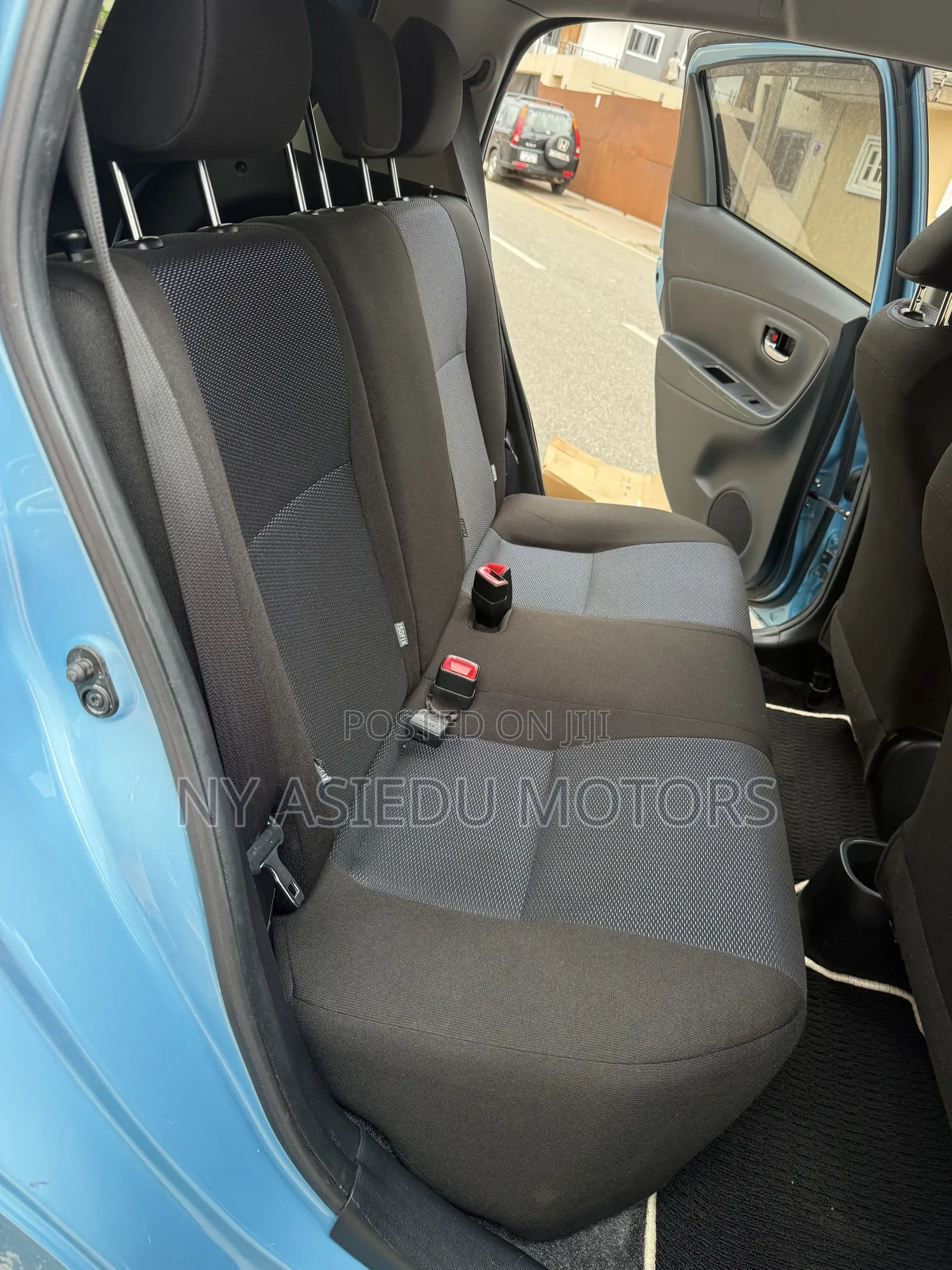 Toyota Vitz 1.3 FWD 3dr 2016 Blue