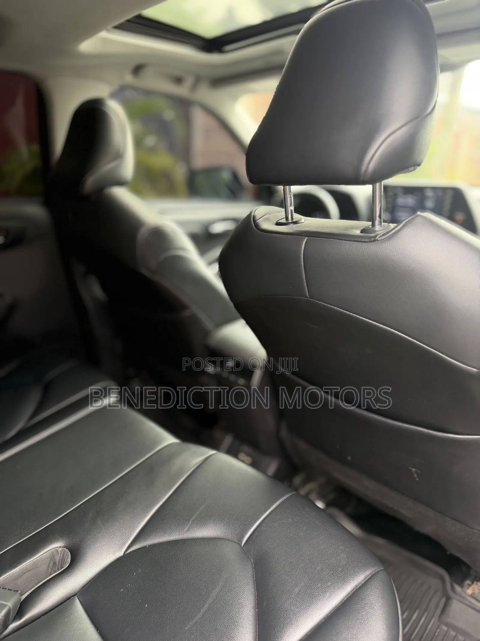 Toyota Highlander XLE 2021 Silver