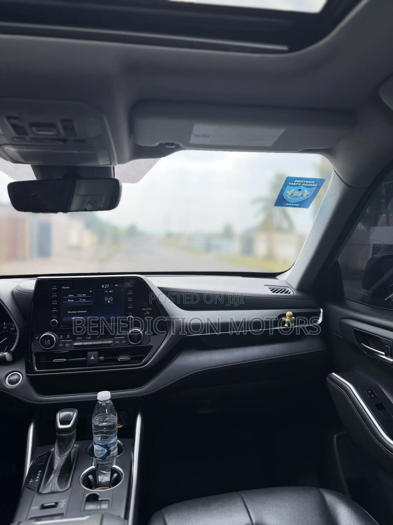 Toyota Highlander XLE 2021 Silver