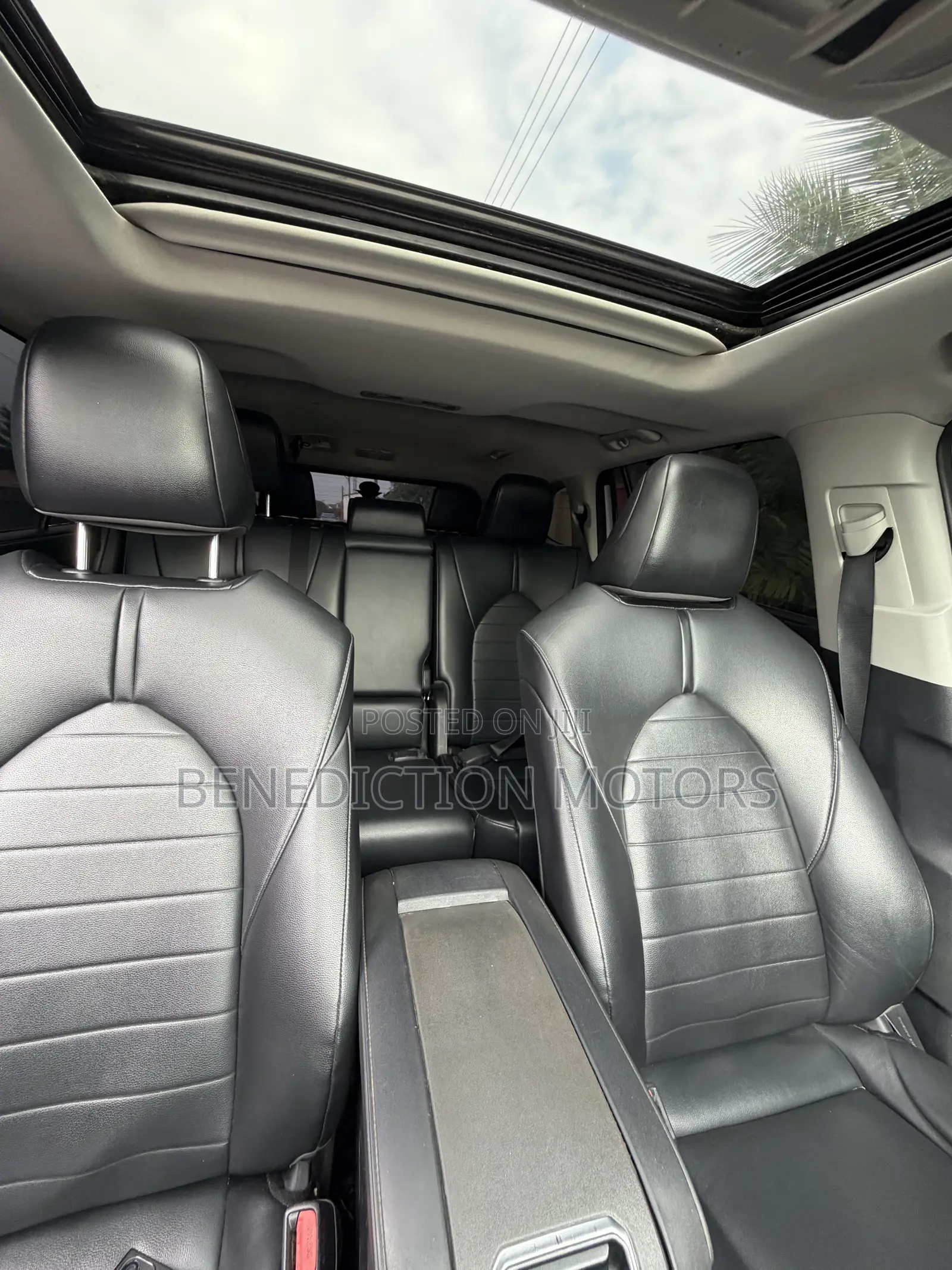 Toyota Highlander XLE 2021 Silver