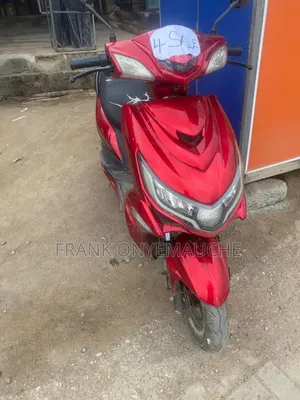 Royal Motorcycle 2025 Red