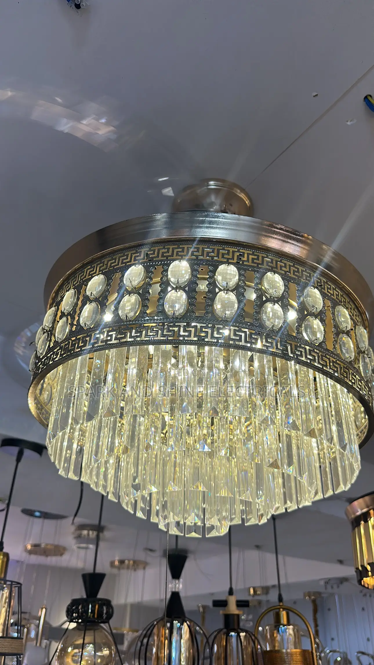 Fanlight Premium Spiral Crystal Chandelier