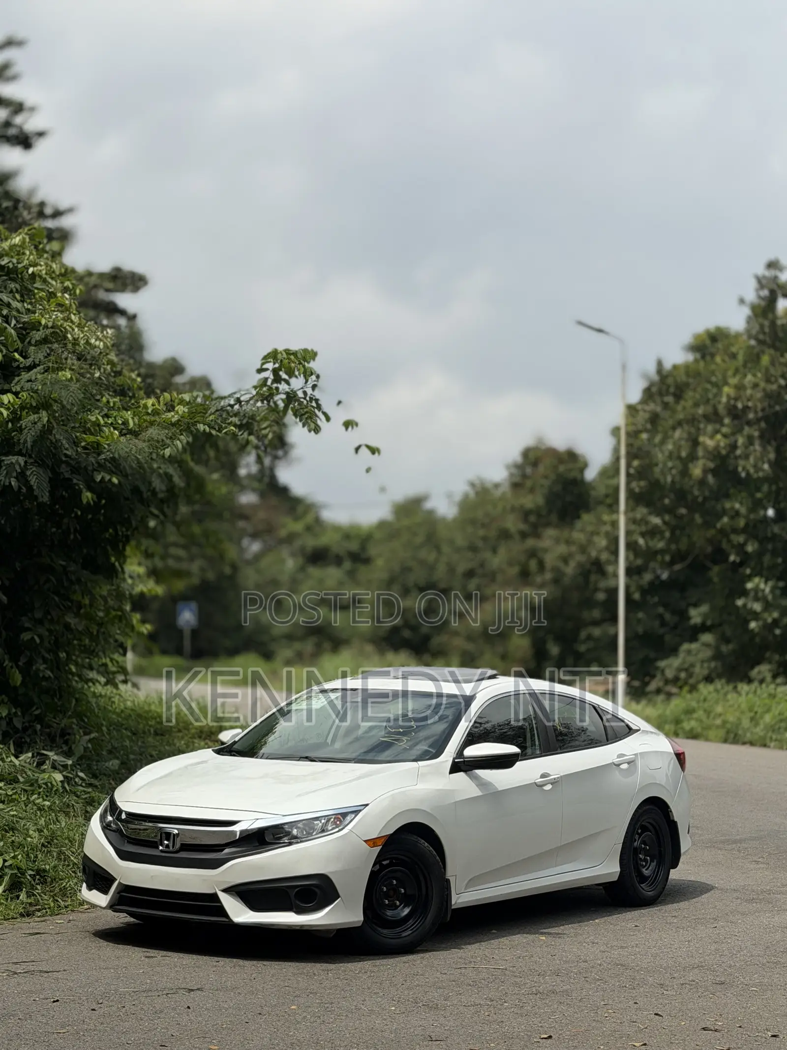 Honda Civic EX 4dr Sedan (2.0L 4cyl) 2017 White