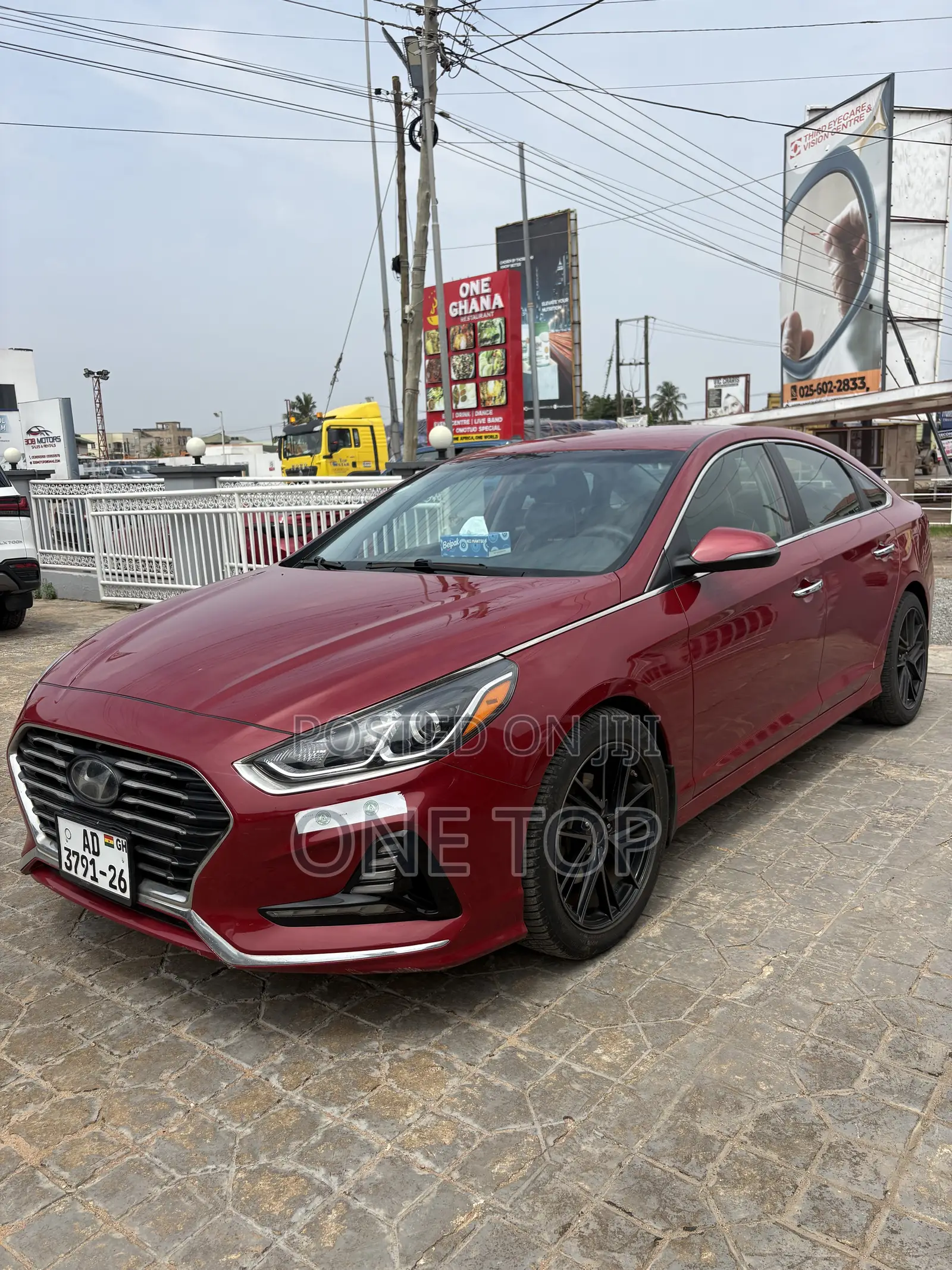 Hyundai Sonata Sport Sedan FWD (2.4L 4cyl 6A) 2017 Red