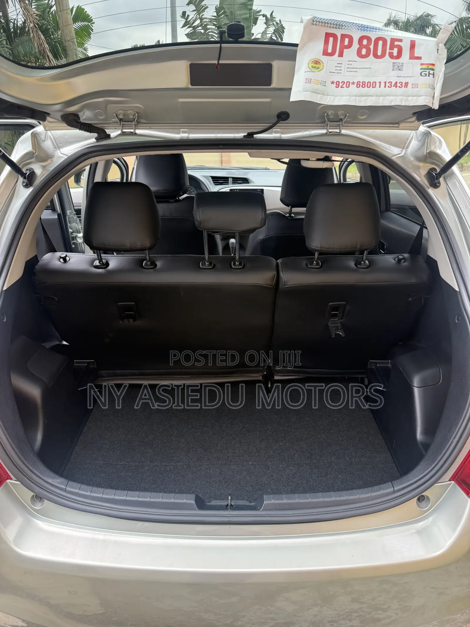 Toyota Vitz 1.3 FWD 5dr 2014 Green
