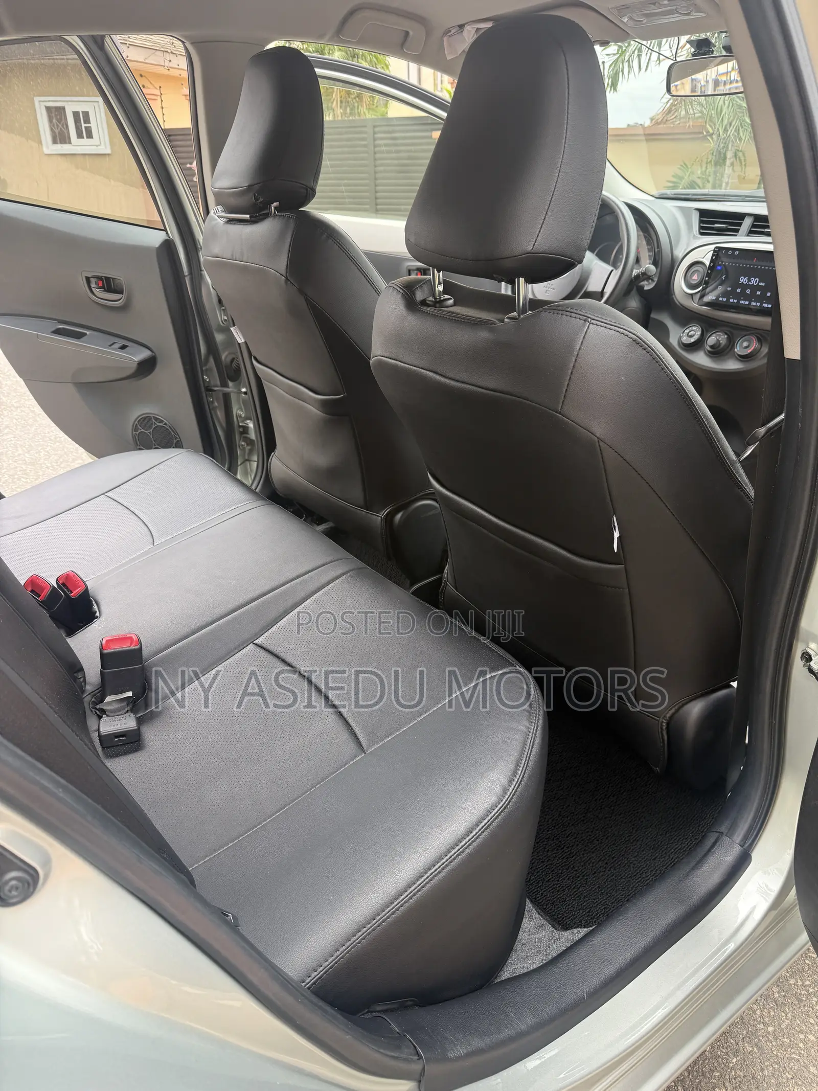 Toyota Vitz 1.3 FWD 5dr 2014 Green