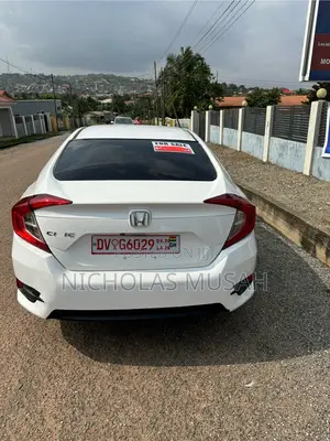 Honda Civic 2018 White