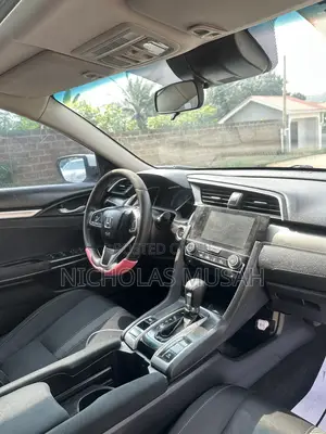 Honda Civic 2018 White