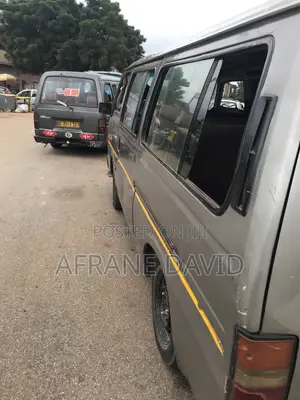 Nissan Caravan (Urvan) 1987