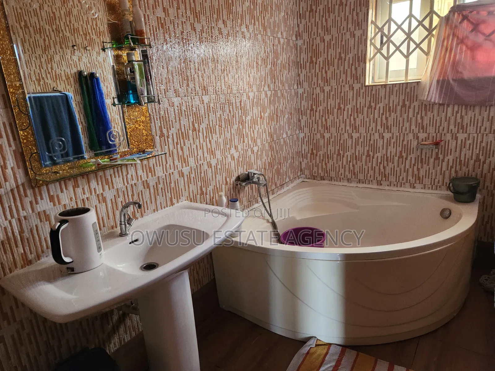 5bdrm House in Kronum Afrancho, Kumasi Metropolitan for sale