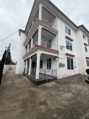 5bdrm Apartment in Weija for rent