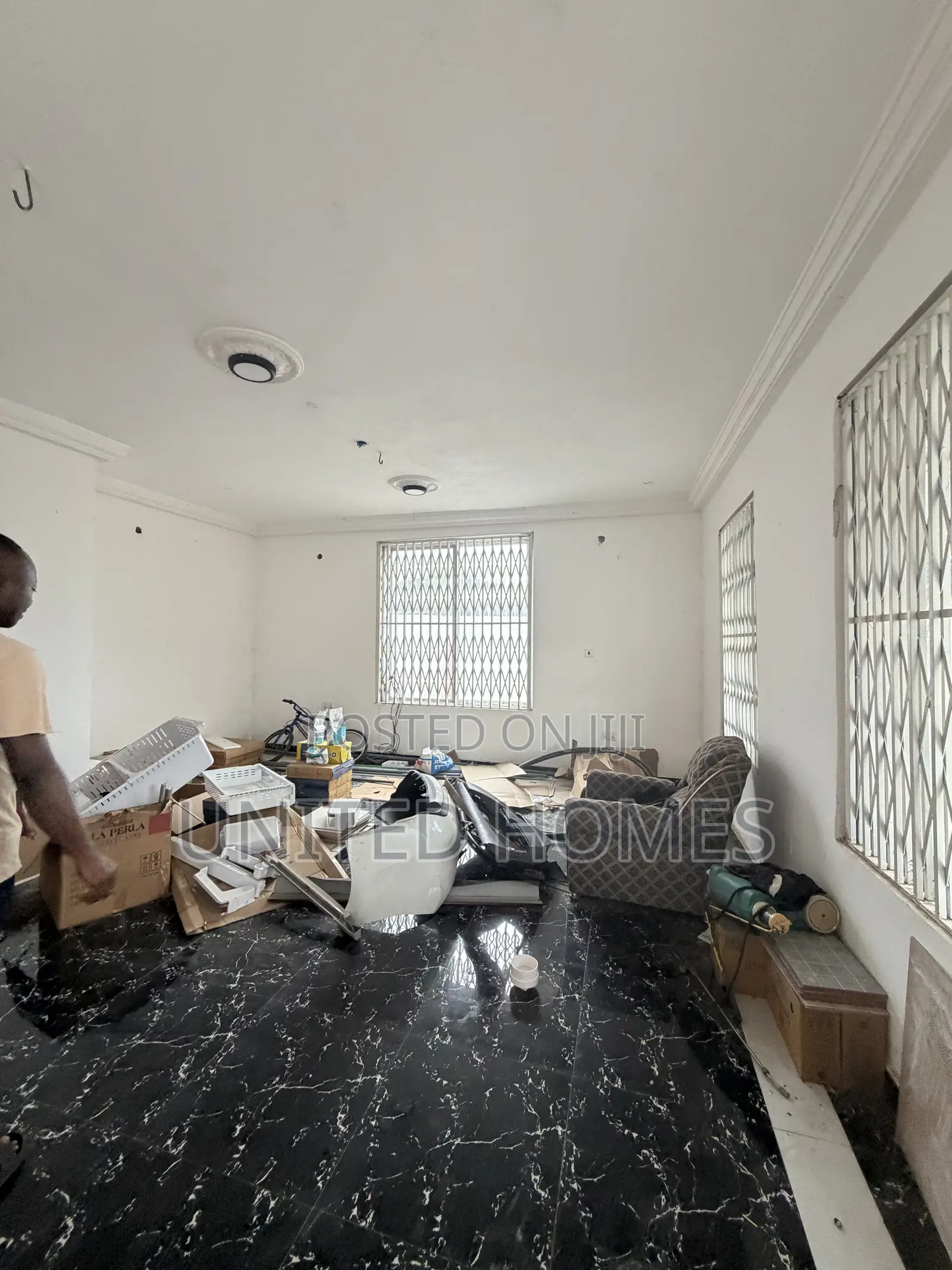 5bdrm Apartment in Weija for rent
