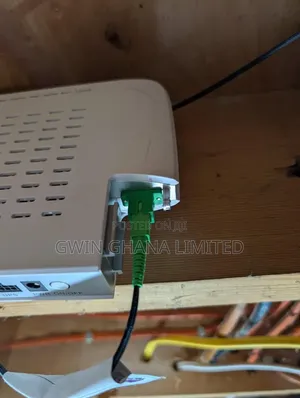 ZNID-GE-2628A-00-0GN Indoor Gigabit Active Optical Network Terminal