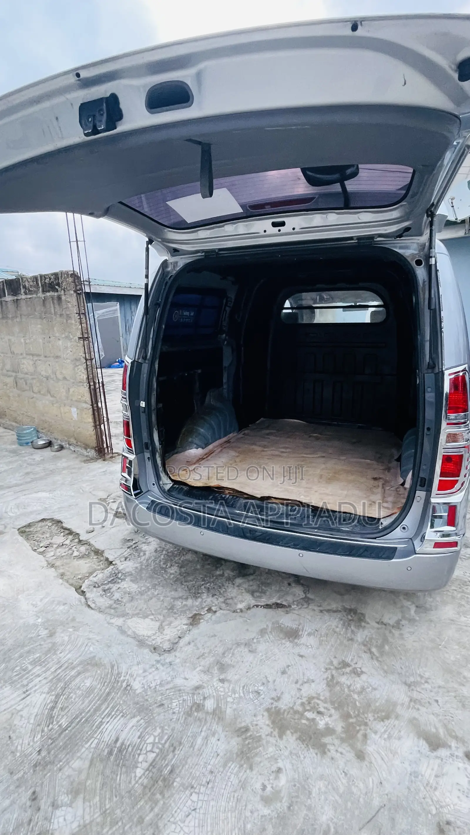 Hyundai Starex 2017 Silver