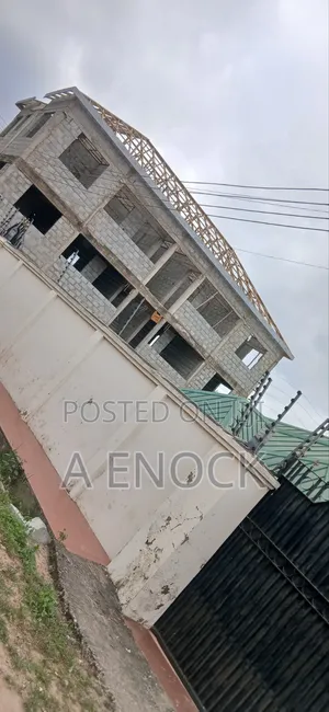 Materials for Rent With Carpenter