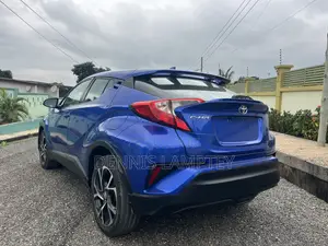 Toyota C-HR 2019 Blue