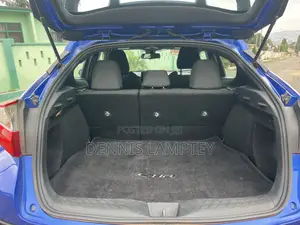 Toyota C-HR 2019 Blue