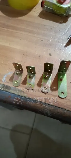 Metal Hanging Brackets