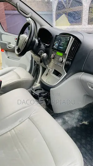 Hyundai Starex 2014 Silver