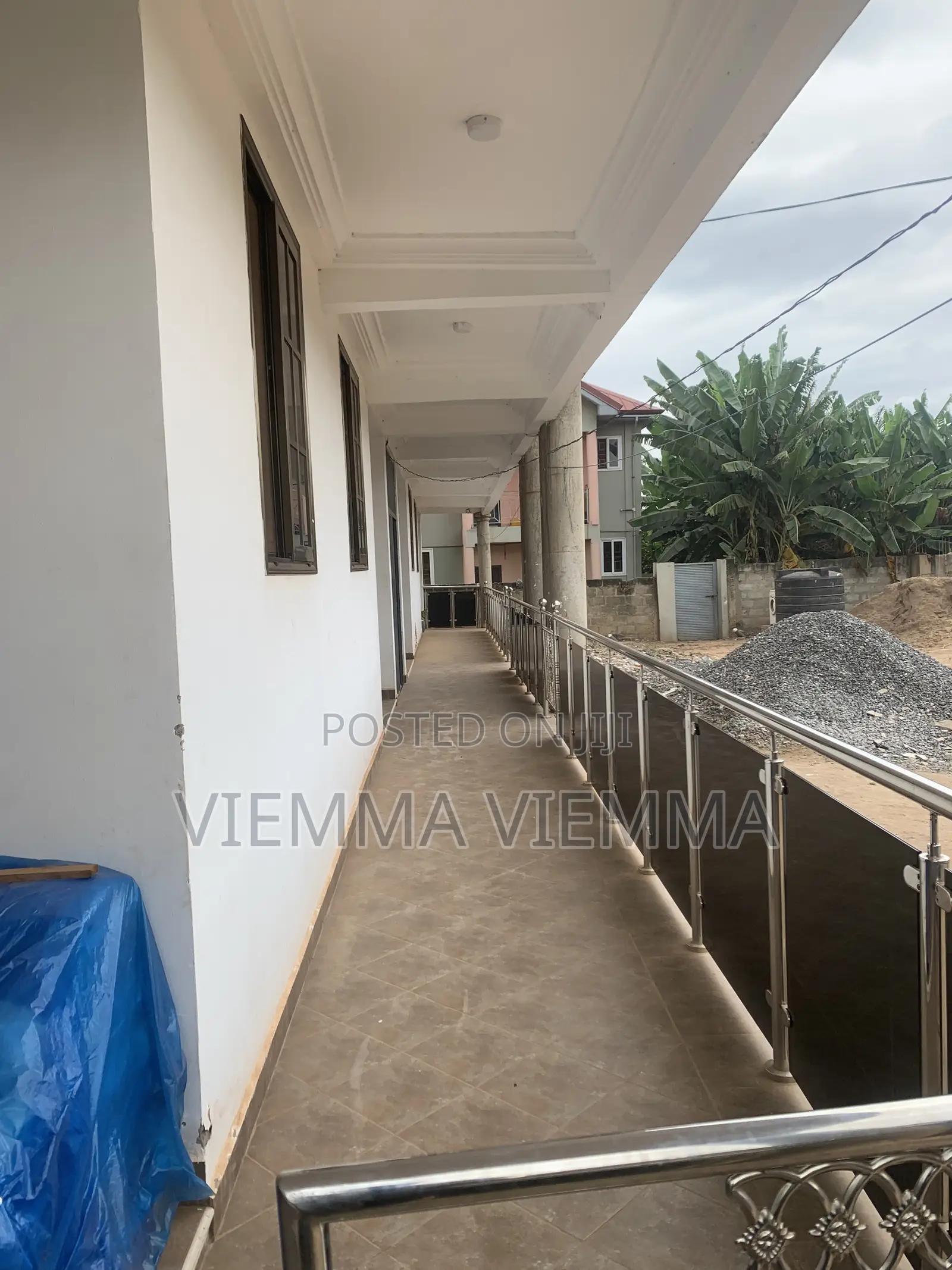 1bdrm Apartment in Oyibi for rent