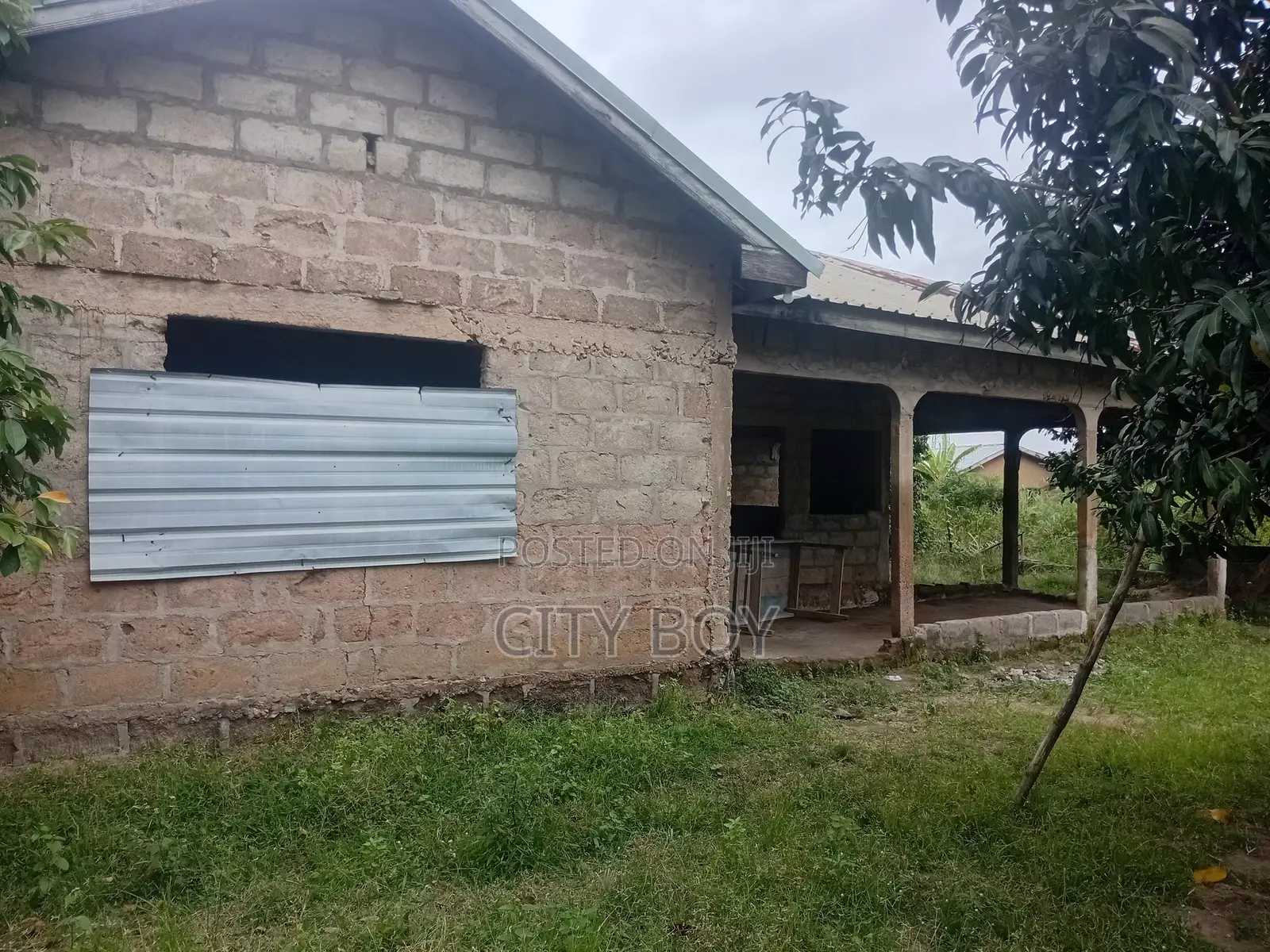 5bdrm House in Manhean for sale