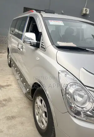 Hyundai Starex 2015 Silver