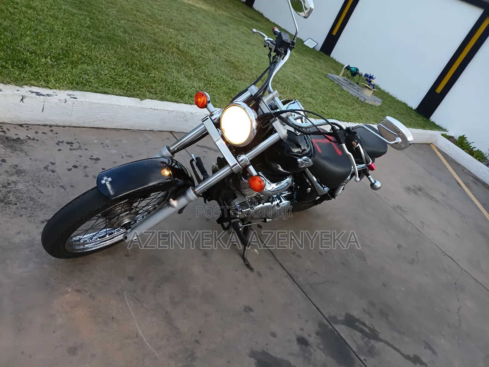 Suzuki Intruder 2018 Black