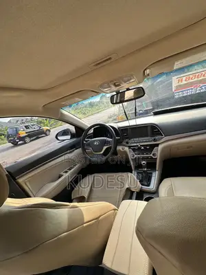 Hyundai Elantra 2019 Gray