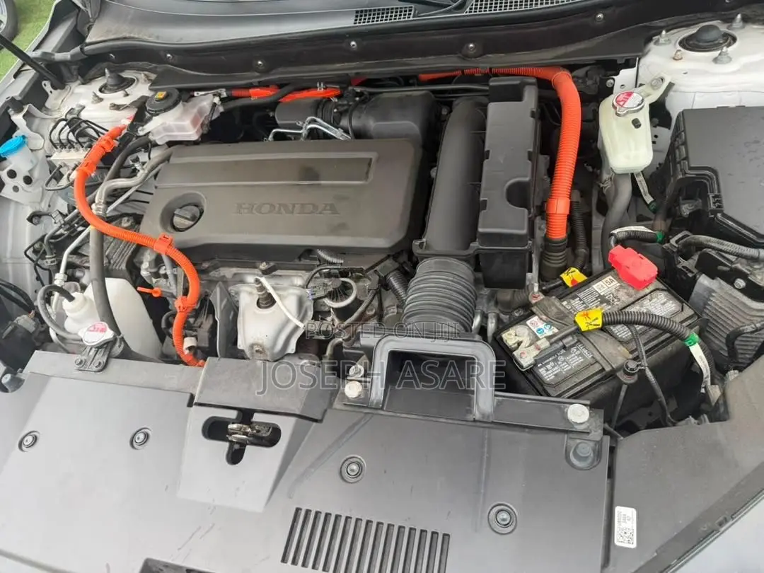 Honda CR-V 2024 White