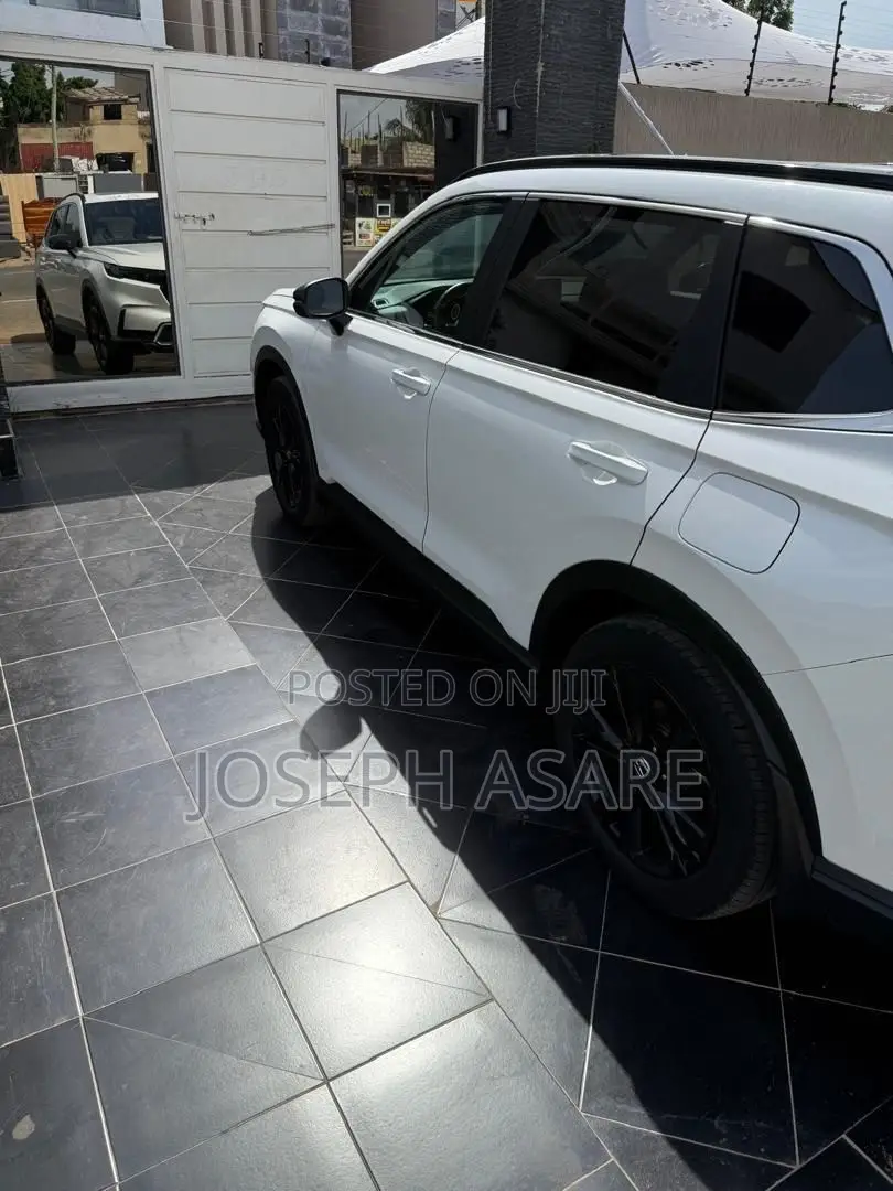 Honda CR-V 2024 White