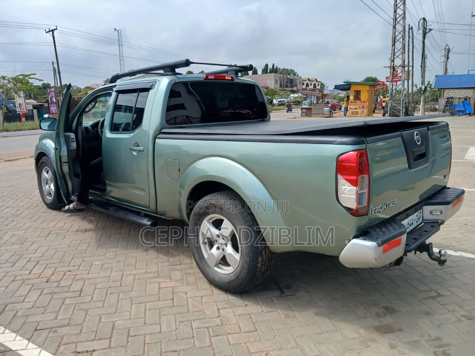 Nissan Frontier 2008 Green