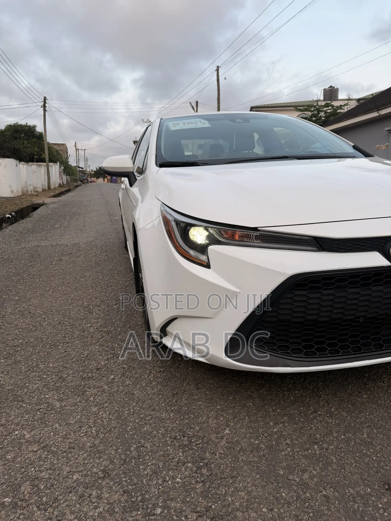 Toyota Corolla LE 2021 White