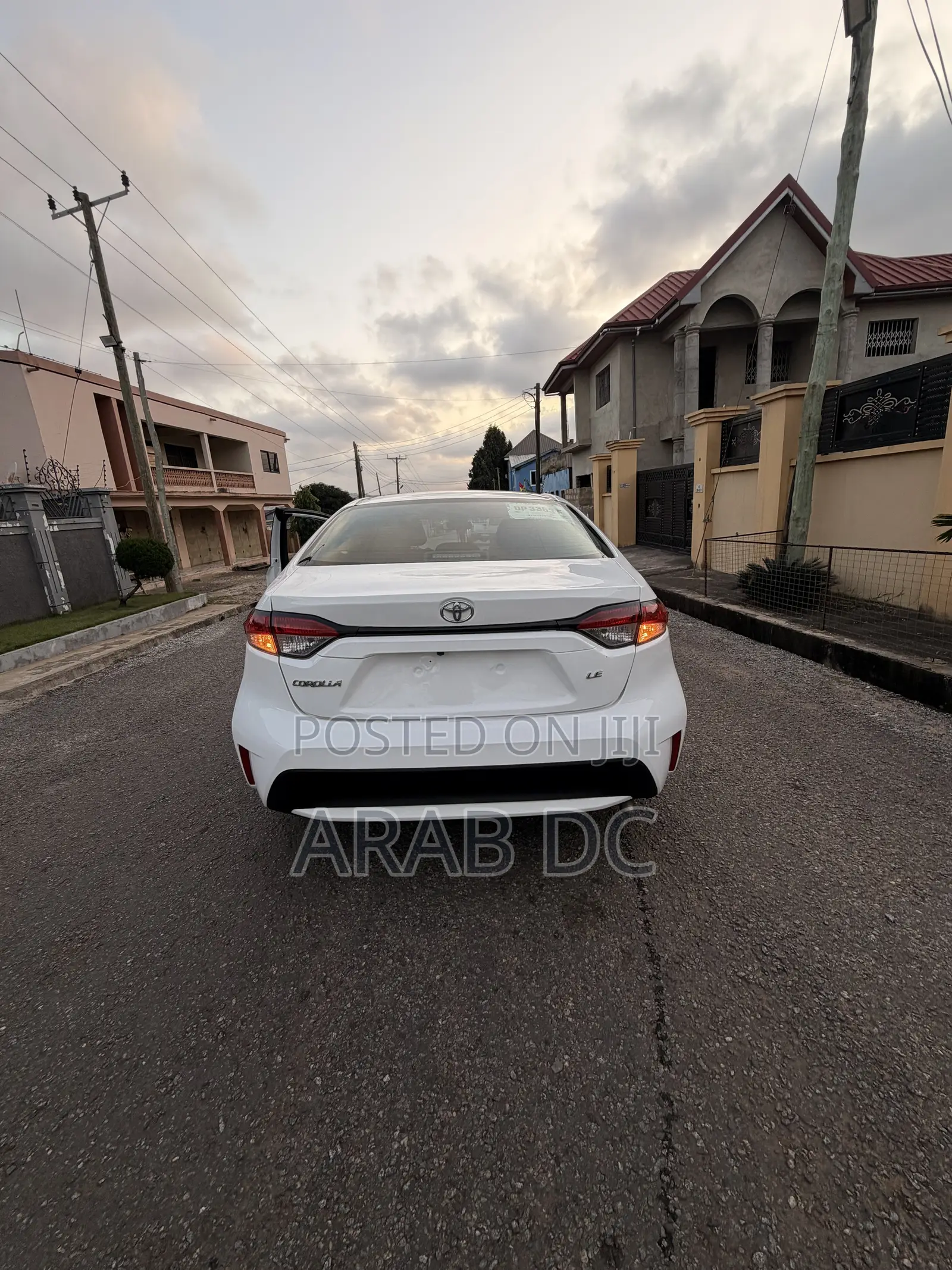 Toyota Corolla LE 2021 White