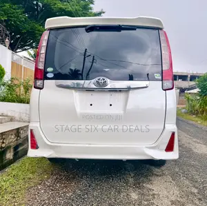 Toyota Noah 2015 White