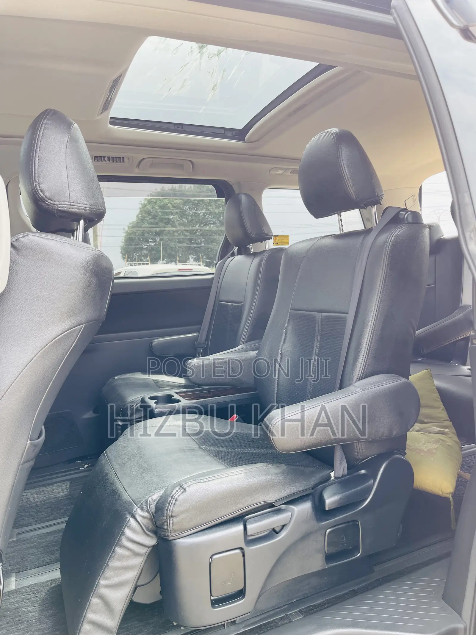 Toyota Alphard 2.4 Petrol AWD 2013 Black