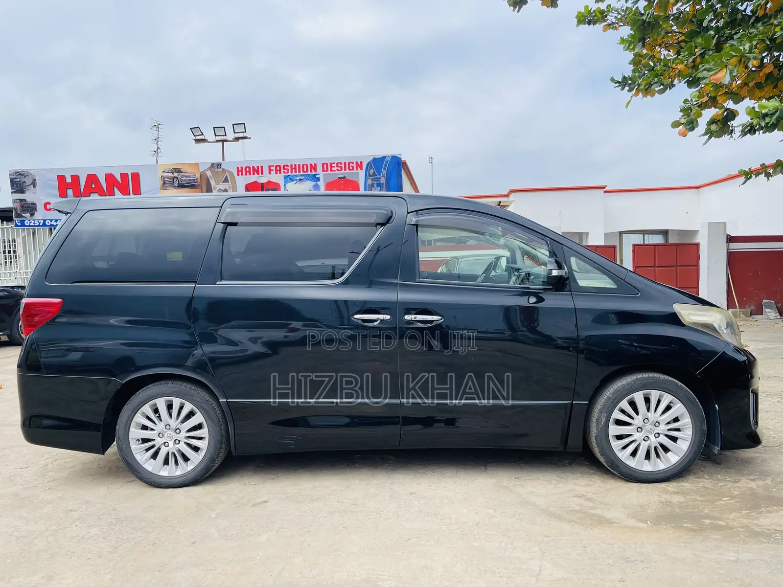Toyota Alphard 2.4 Petrol AWD 2013 Black