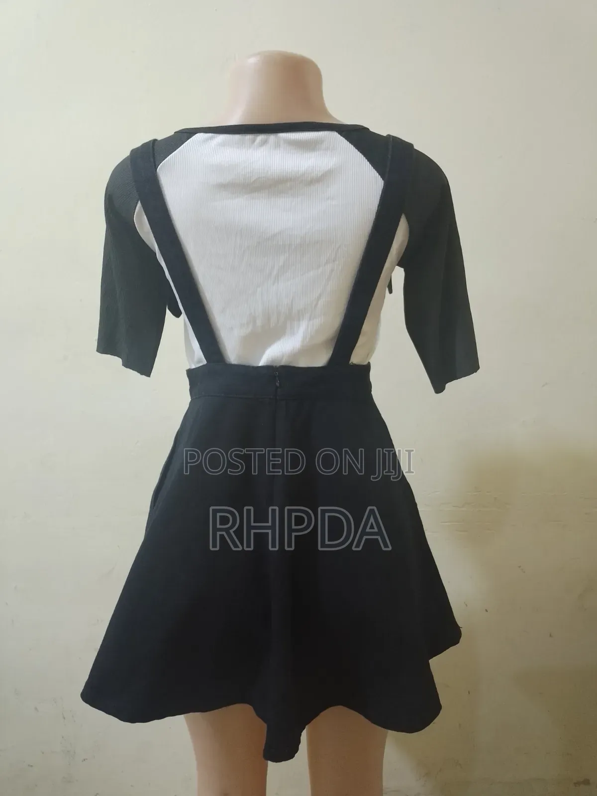 Borntowin Fashion Hub