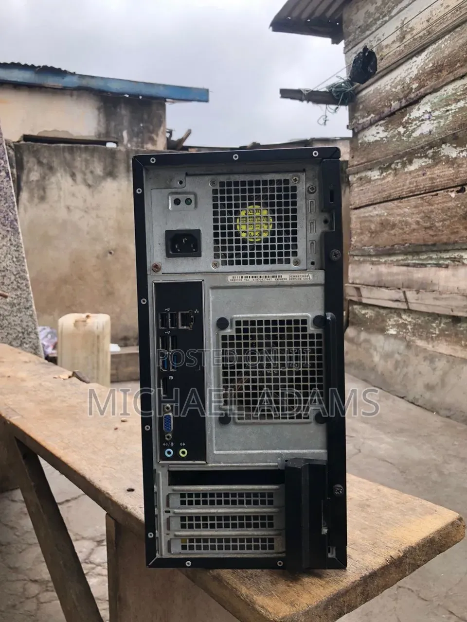Desktop Computer Dell OptiPlex 3020 4GB Intel Core i3 HDD 500GB