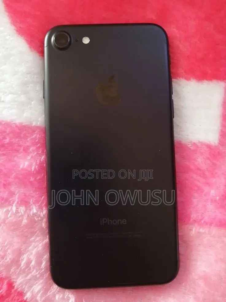 Apple iPhone 7 32 GB Black