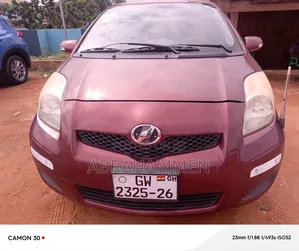 Toyota Vitz 2010 Red